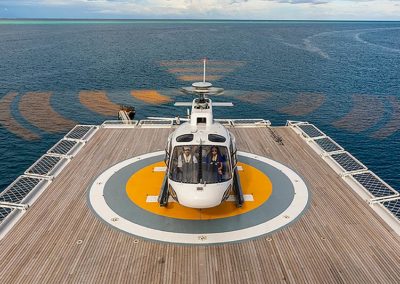 suri-yacht-charter-aviation-adventure-helicopter